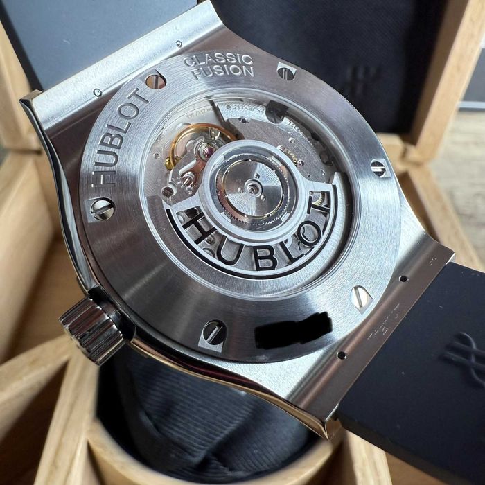 Hublot Classic Fusion Gri 42mm | 542.NX.7071.RX | TVA Deductib. 2026