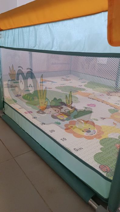 Детска кошара за игра Sonne, с вендузи и килимче, 150 x 180 x 65 см