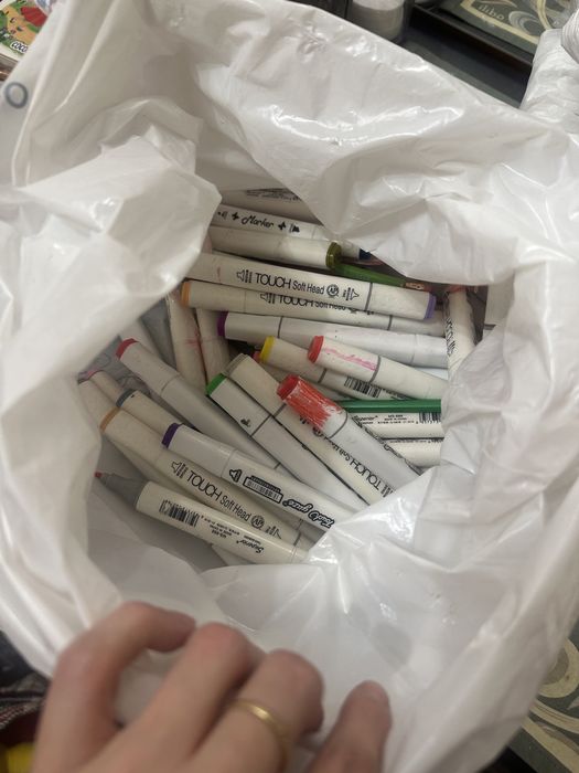 Пакет игрушек.