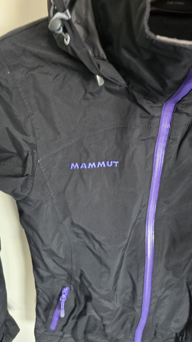 Mammut Dry tech туристическо яке