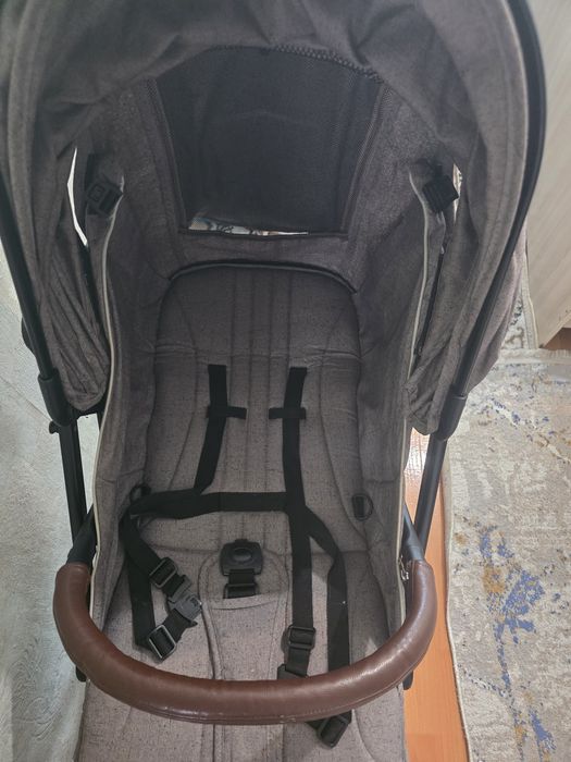 Коляска удобная Nuovita