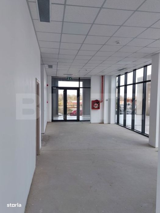 Spatiu de inchiriat, la parter, 134 mp utili, zona Noua