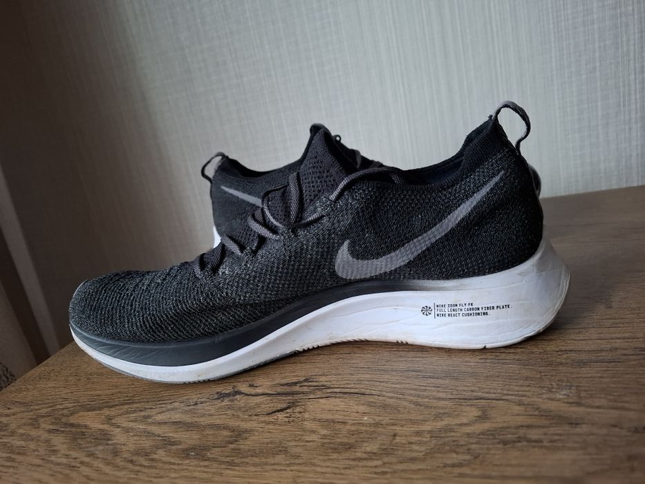 Nike Zoom маратонки 43 номер.