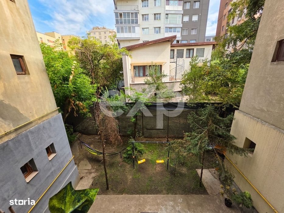 Decebal, Delea Noua, apartament de vanzare etaj 1 cu centrala proprie