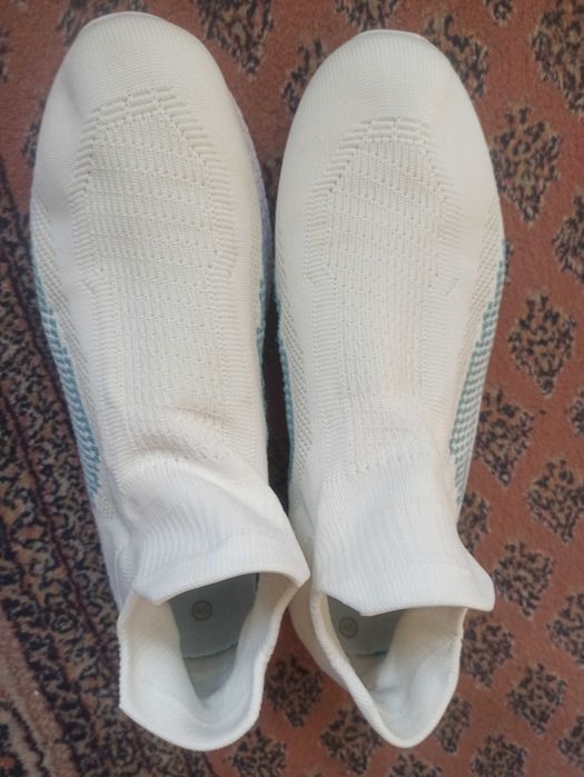 Маратонки 45 номер