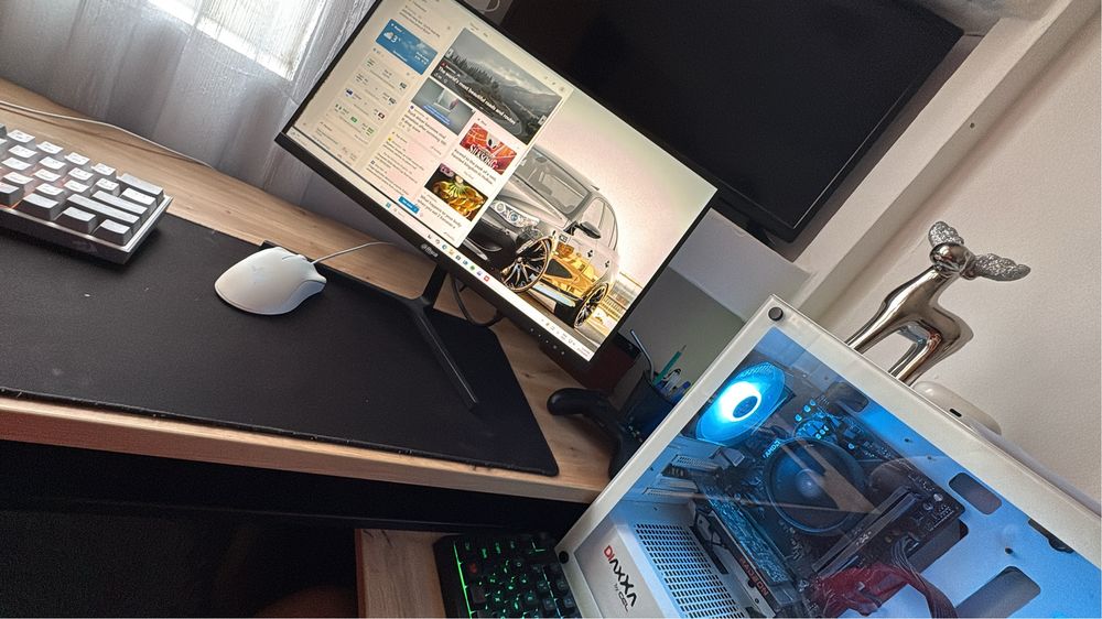 Setup gaming diaxxa cu monitor mouse tastatura si mouse pad