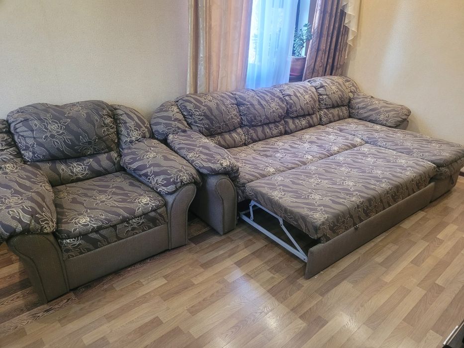 Продам мягкий уголок