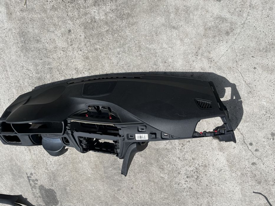 Табло с еърбег БМВ Ф30/ Ф31/ Ф32/ Ф34/ Ф36 и др (tablo bmw f30/ f31)