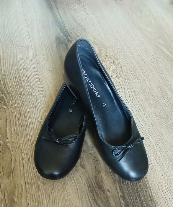 Balerini de piele, negri, marimea 36