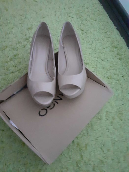 Pantofi mango nude