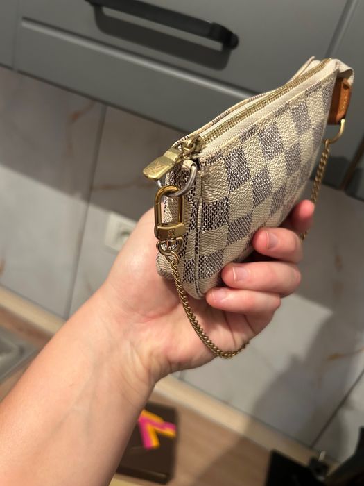 geanta Louis Vuitton