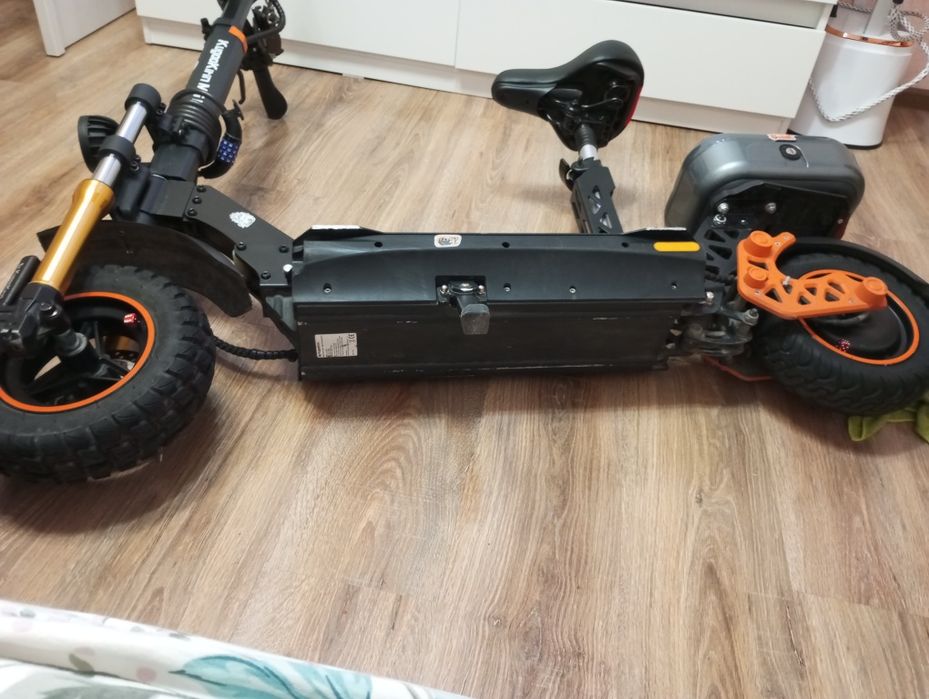 Продам электро самокат Kugoo m5 pro. Куго м5 про