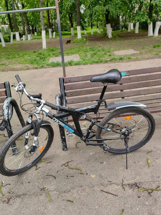 Vând bicicleta! Foarte puțin folosită!
