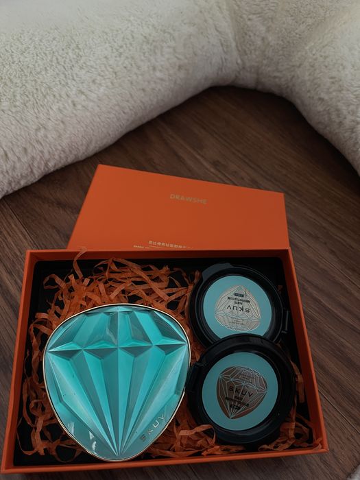 Кушон от SKUV в синем цвете