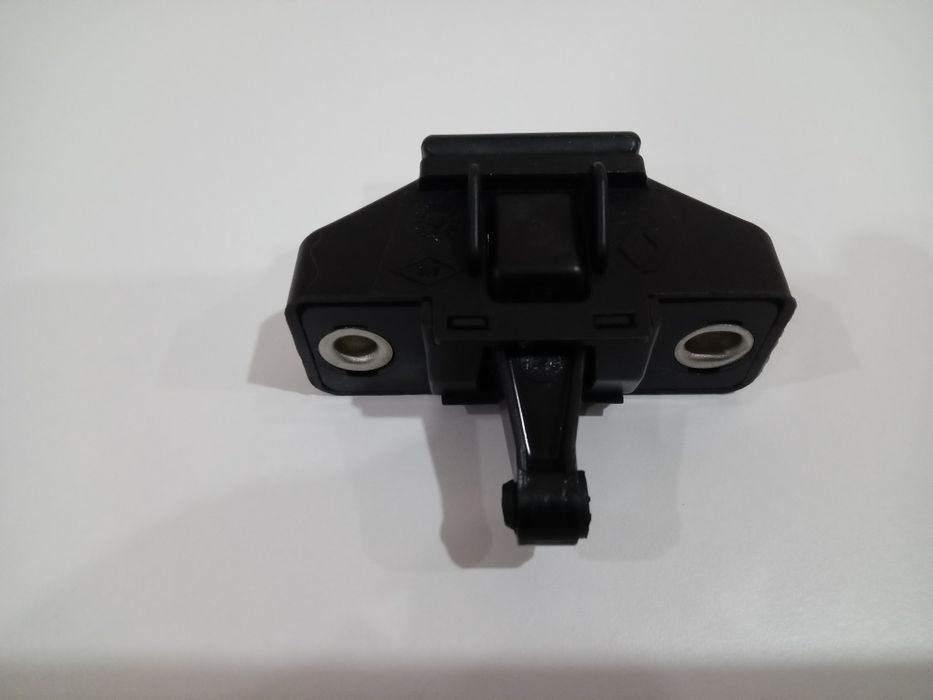 Замок багажника Рено Логан