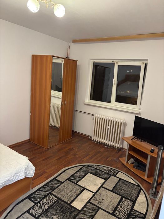 Inchiriez garsoniera zona Spitalului CFR