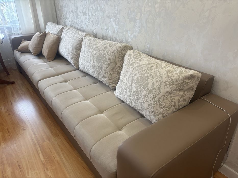 Продаю диван. Б/у