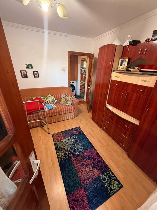 Apartament decomandat 4 camere