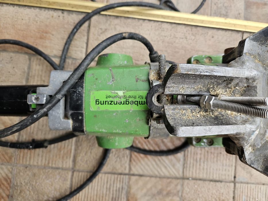 Masina decopertat pardoseli .