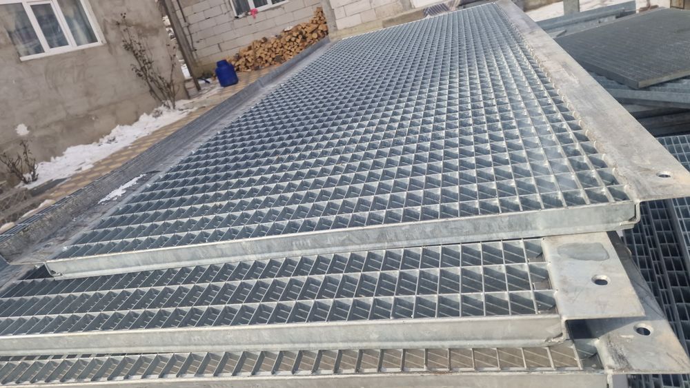 Grătare zincate galvanizate