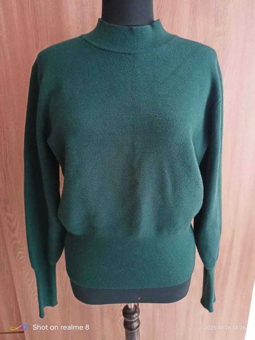 Красиви шарени блузи и пуловери