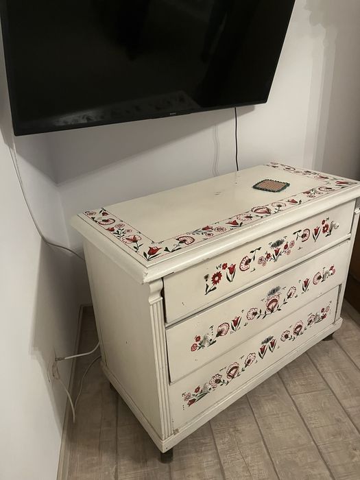 Mobila rustica servanta