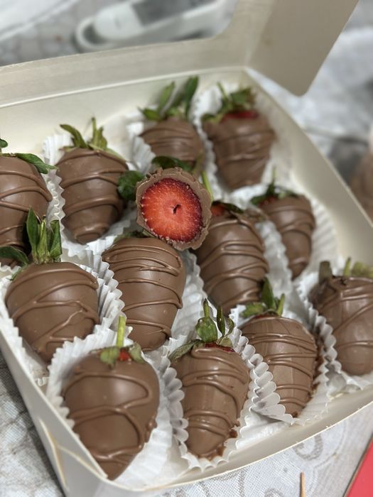 клубника в шоколаде