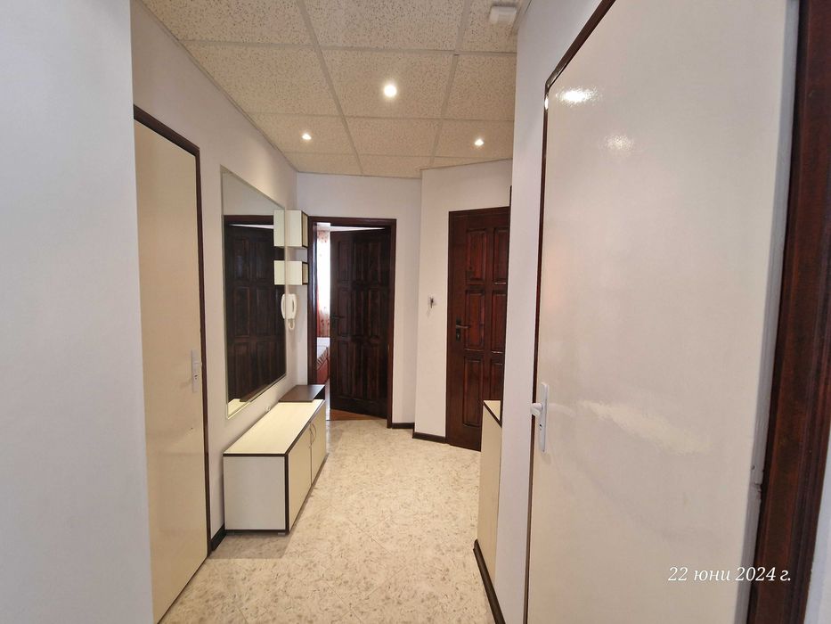 Продава се Тристаен апартамент в Варна, Спортна зала - 118 кв.м за 2204 €/кв.м - Снимка #12