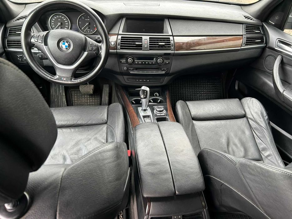 Dezmembrez bmw x5 e70 facelift m-pachet/4.0 d n57d30b/bara fata m e70/