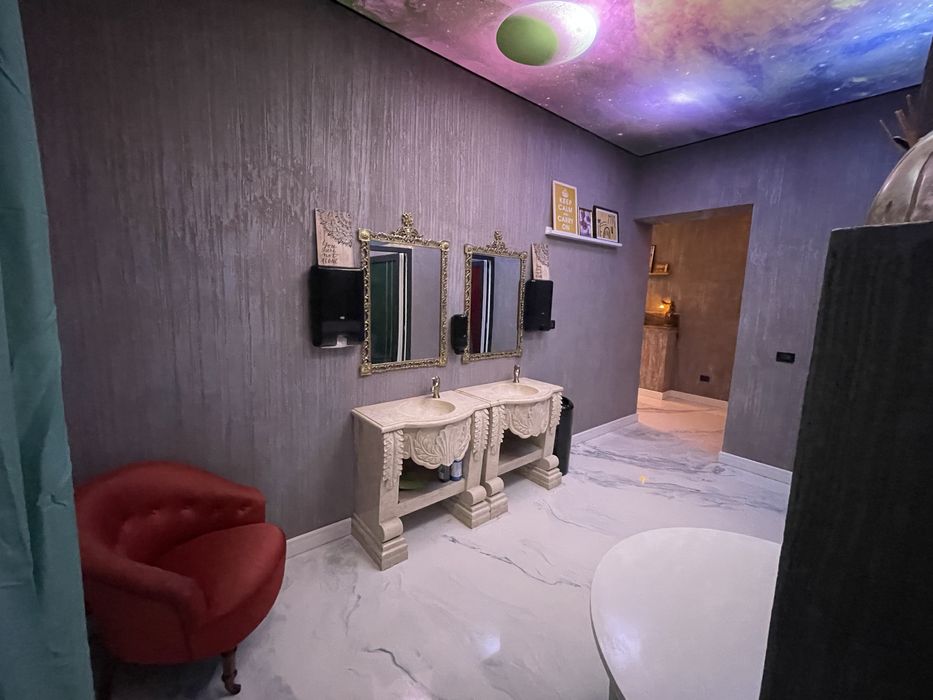 Inchiriez locatie petreceri private 250 locuri