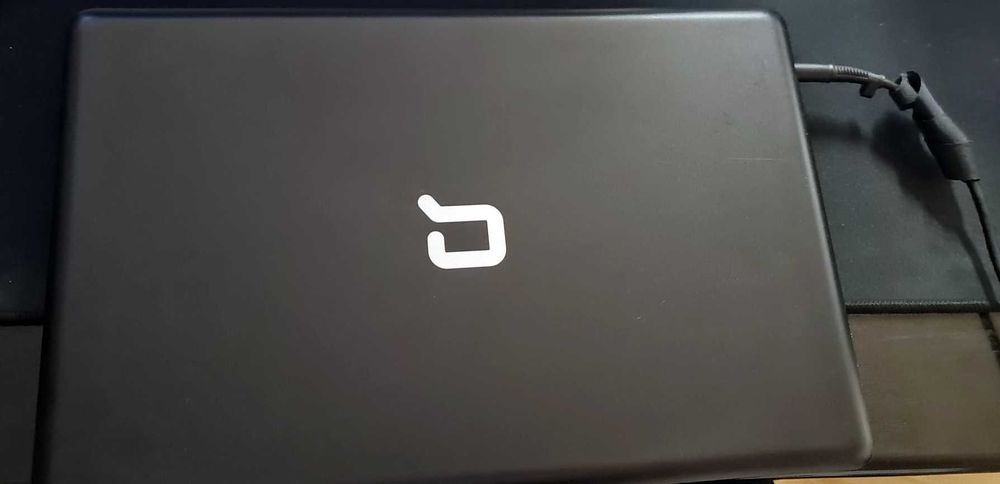 laptop Compaq Presario CQ56