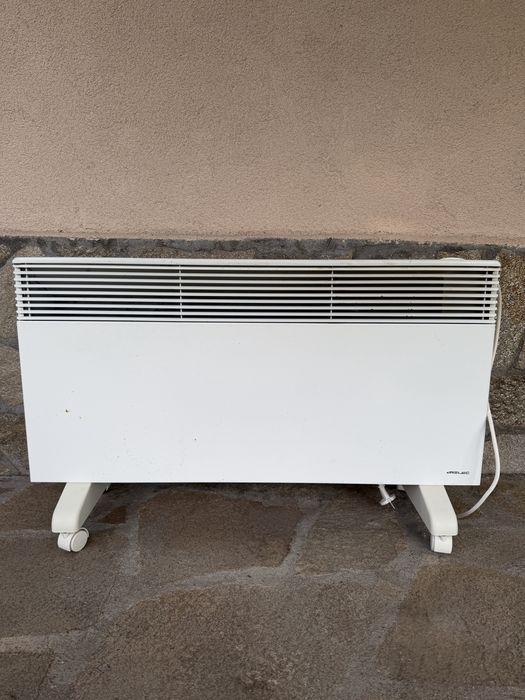 Електрически конвектор Airelec Tactic Pro 2500W + крачета с колелца