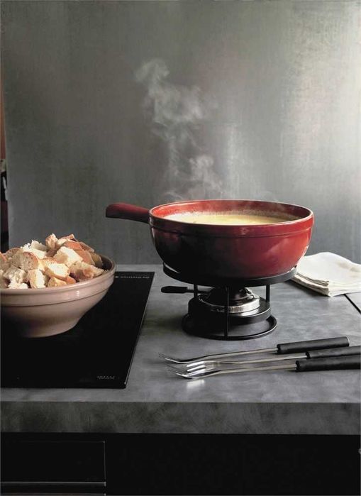 EMILE HENRY Сет за фондю "FONDUE SET" - цвят червен