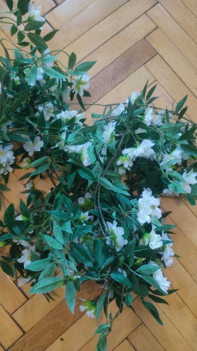 Искусственные цветы 100тг