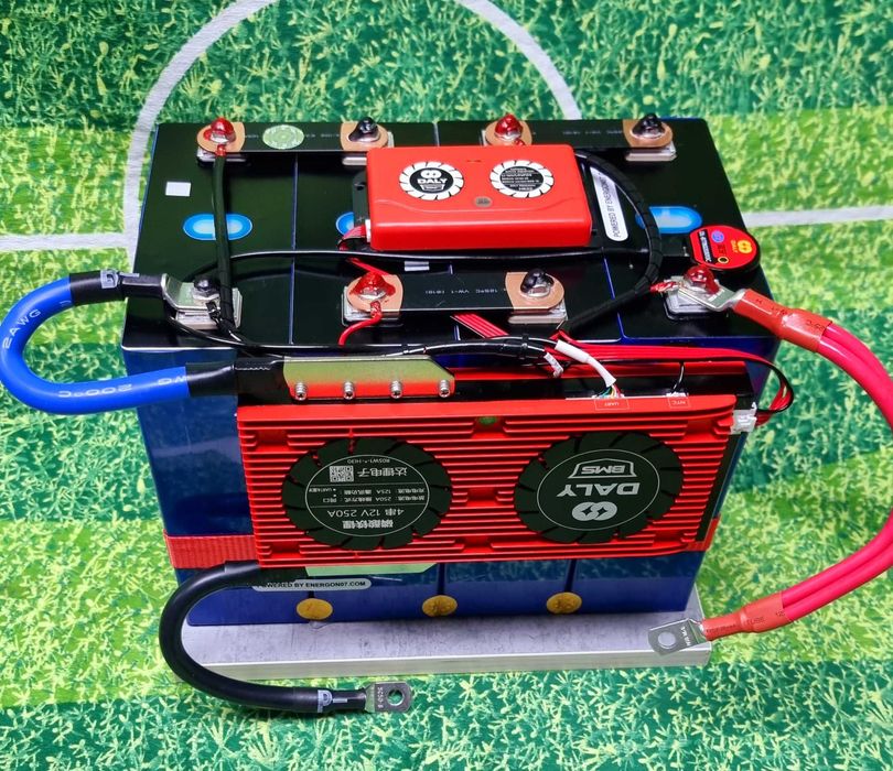 ГОТОВ ТЯГОВ 12v 320ач lifepo4 Акумулатор 250A BMS Bluetoth солар Wifi