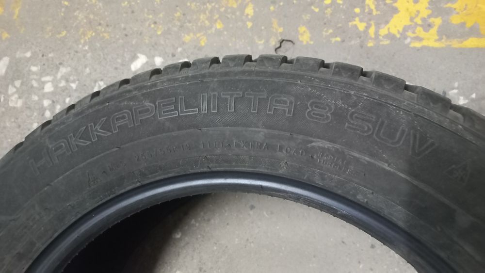 Продам  отличную  зимнюю  резину