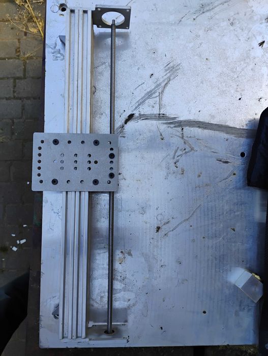 Axa pentru constructie CNC