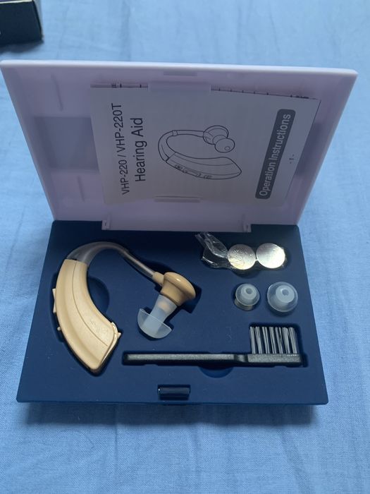 Aparat auditiv, doar probat. Autonomie 500h, 3 adaptoare din silicon
