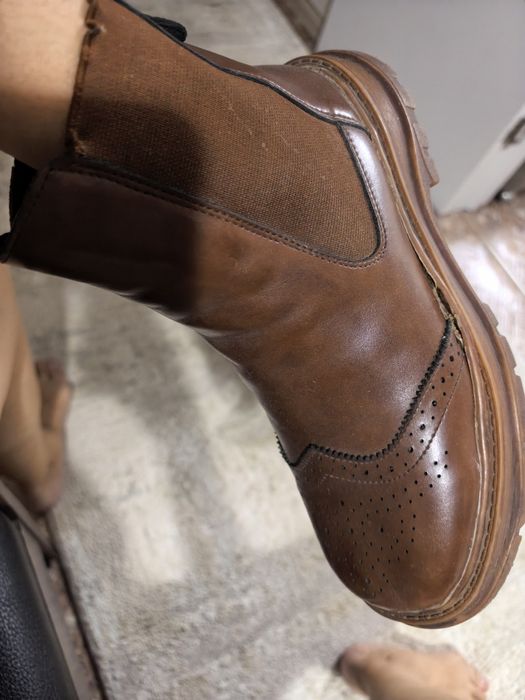 Отдам даром ботинки осень размер 39