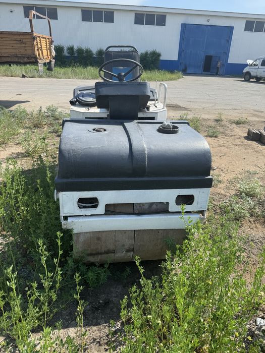 Продам дорожный  каток 3 тонн