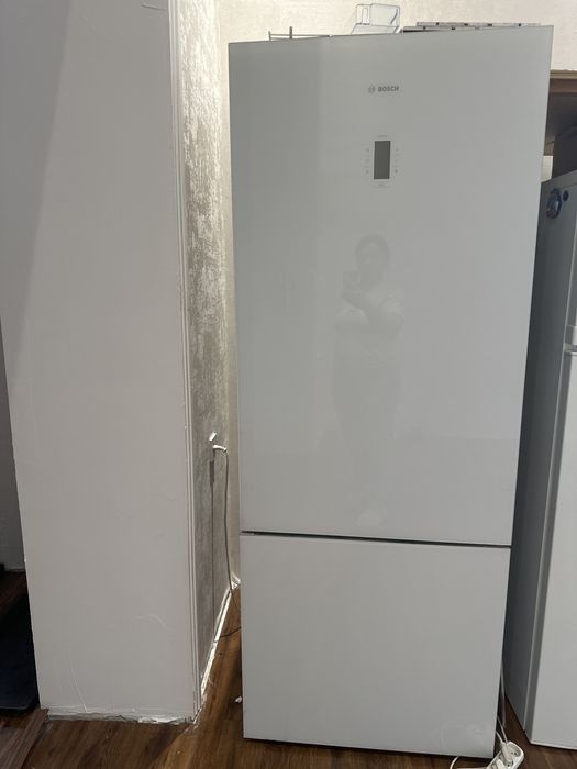 Продажа мягкой мебели и холодильник