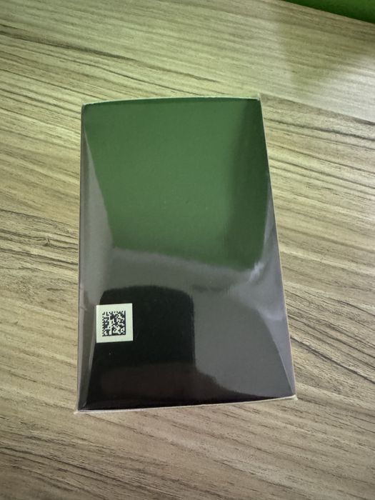 Mon Paris  EAU DE PARFUM чисто нов неотварян