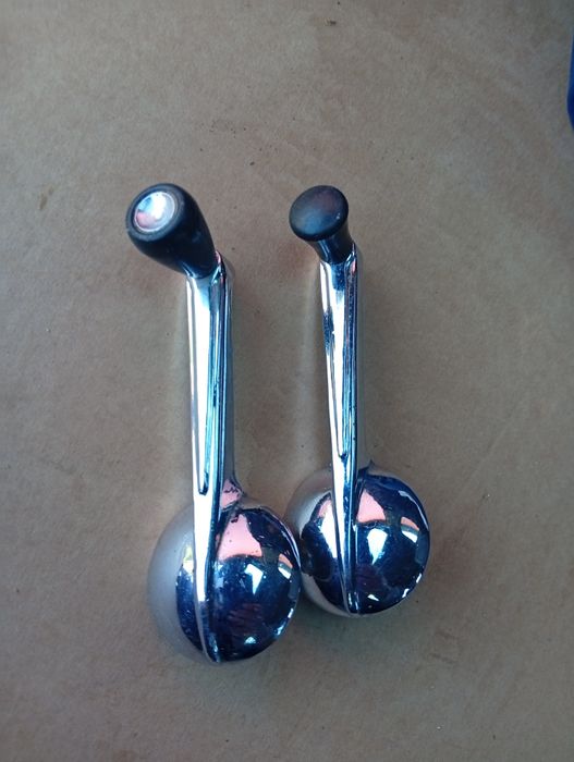 Лост за вдигане на прозореца Газ 24/Волга