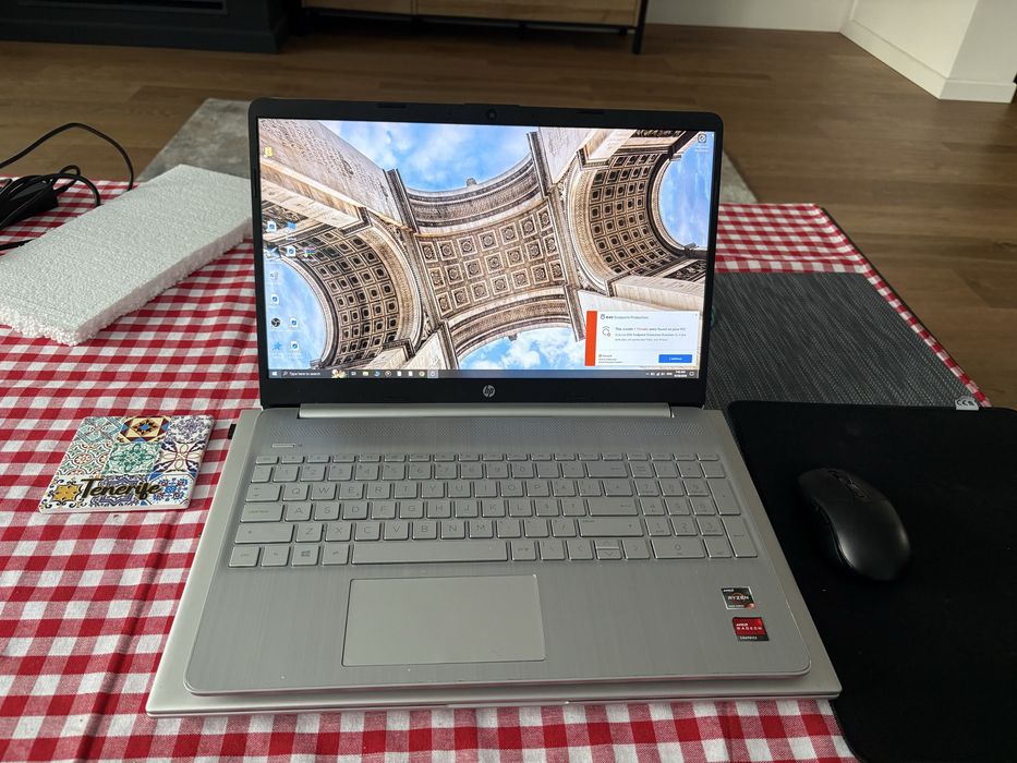 Laptop Hp 15s-eq2027nq