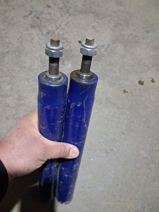 Продаю патроны для стойки