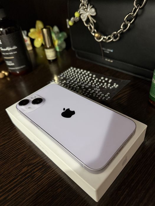 Iphone 14 purple