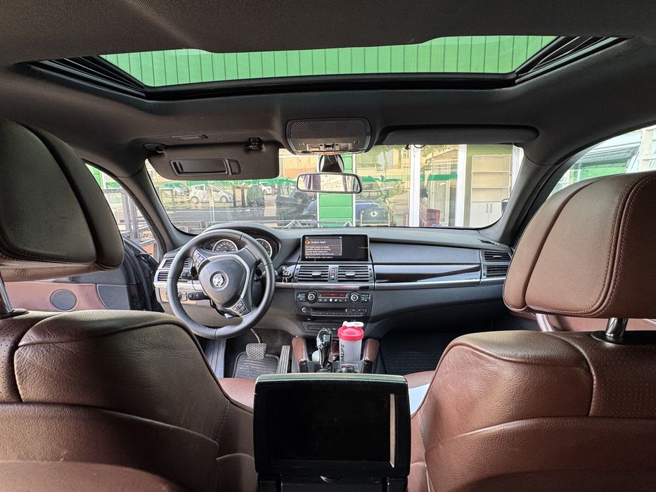 Bmw x6 x drive 50i sotiladi