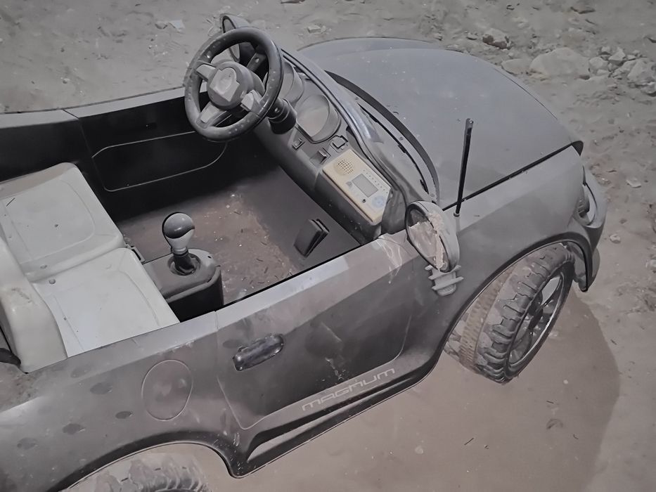 Детская машина на аккумуляторе