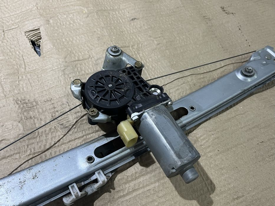 Задните ел.машинки на стъклата за BMW E46 (седан и комби)