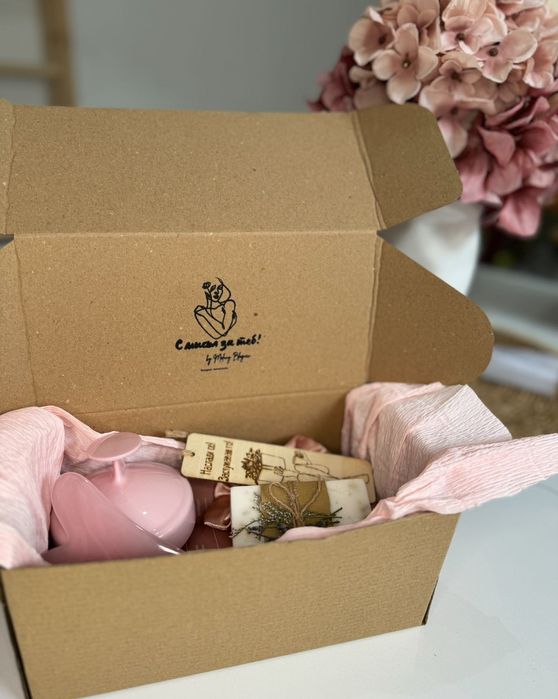 Кутия за 8 март “С мисъл за теб”